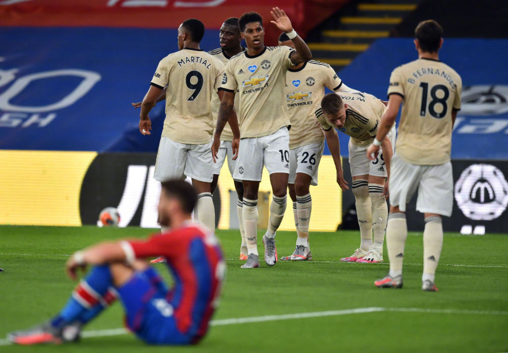  曼联战水晶宫遇争议判罚，B费染红离场  